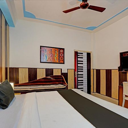 Hotel O Greno House Near Pvr Ansal Plaza Greater Noida Bagian luar foto