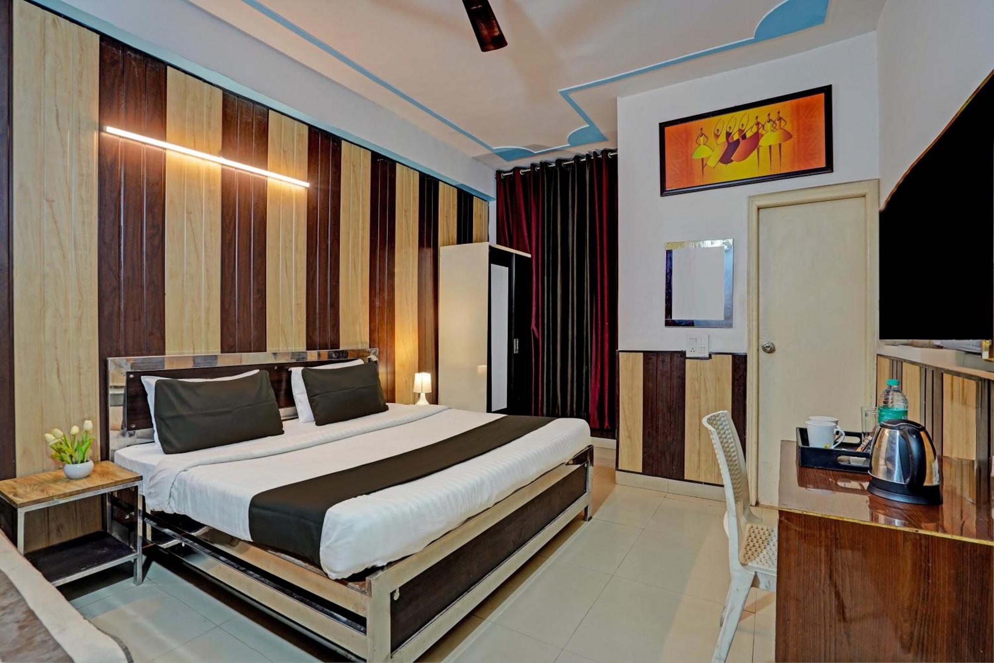 Hotel O Greno House Near Pvr Ansal Plaza Greater Noida Bagian luar foto